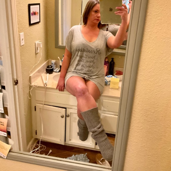 NEW LISTING ‼️SHOW ME YOUR MUMU Tee - Picture 8 of 11